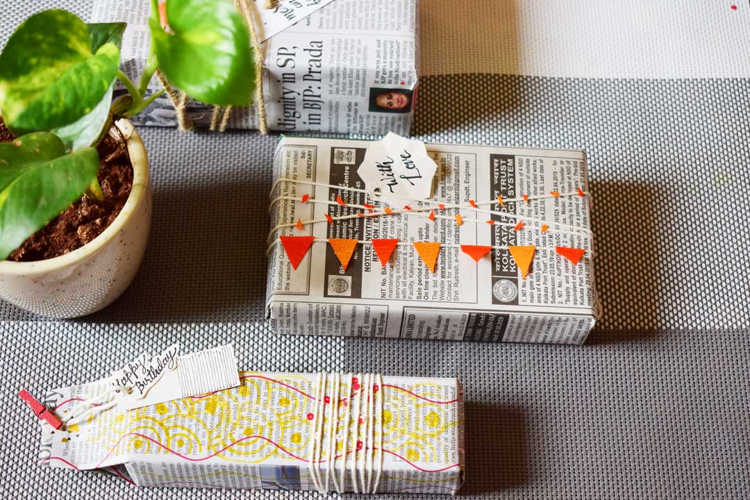 DIY NEWSPAPER GIFT WRAP - OoshyBooshy